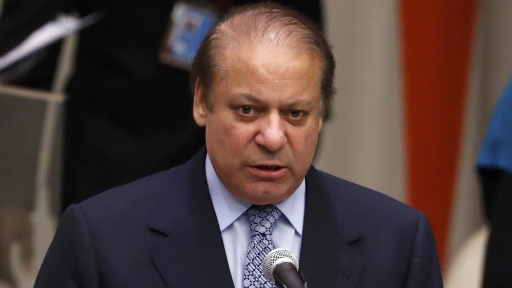 Prime Minister Nawaz Sharif of Pakistan speaks during a high-level meeting on addressing large movements of refugees and migrants at the United Nations General Assembly in Manhattan, New York