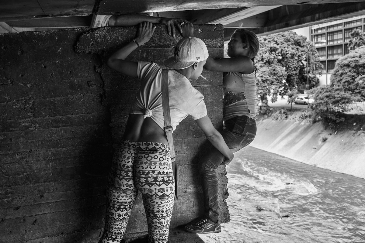 Surviving Venezuela’s crisis/Please Do Not Use