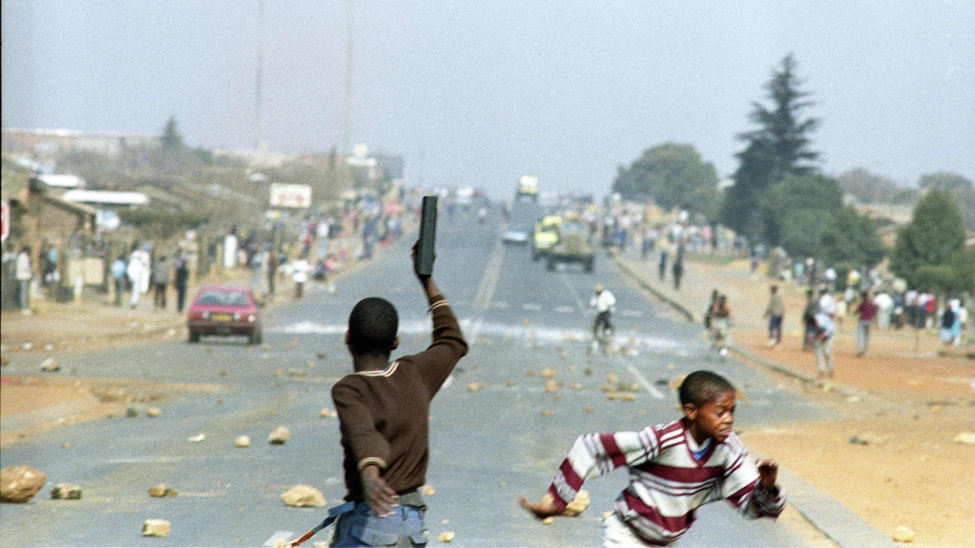 Frame 2: Sebokeng, Johannesburg, 1991 [Photo courtesy: Greg Marinovich]